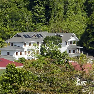 Hilltop Boutique 3* Victoria